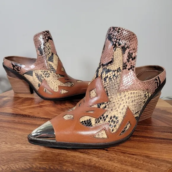 Gianni Bini Leather Western Mules Snakeskin Patterned Size 8 Cowboy Pointed Toe