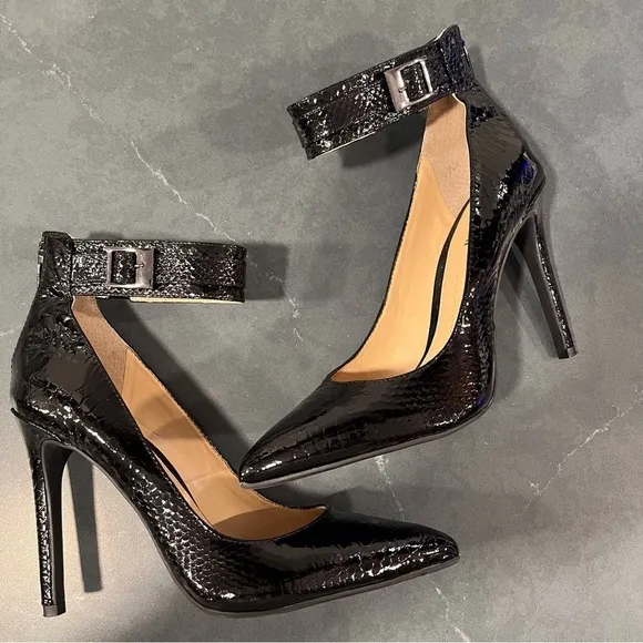 Gianni Bini sz 7.5 black patent leather high ankle strappy stiletto heels