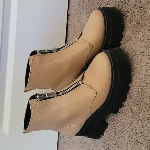 Gianni Bini zip platform boots