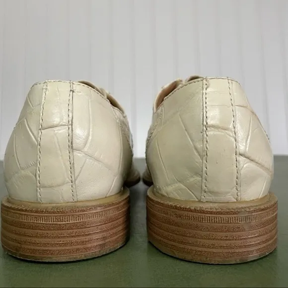 Giorgio Brutini Ostrich Leather Dress Shoes in Eggshell White