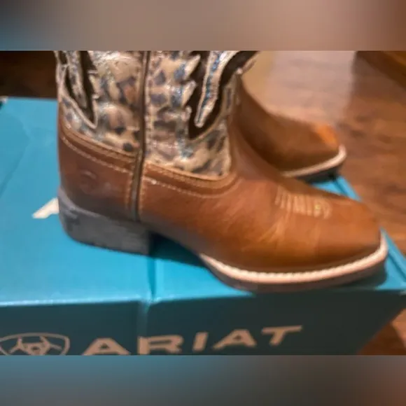 Girl ariat boots