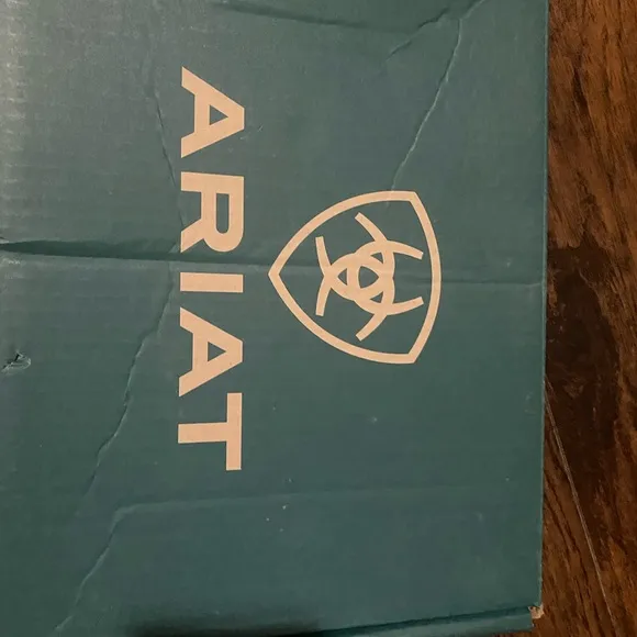 Girl ariat boots