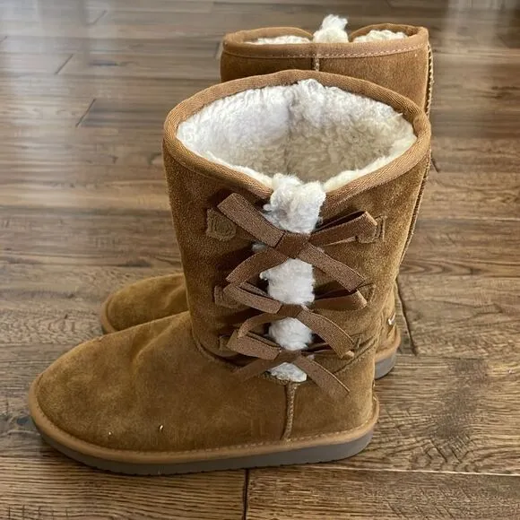 Girls Koolaburra Bow boots. Chestnut. Sz 4.