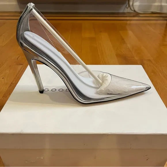 Good American Cinder-F*cking-Rella Glass Pump Shoes Size 9 NWT