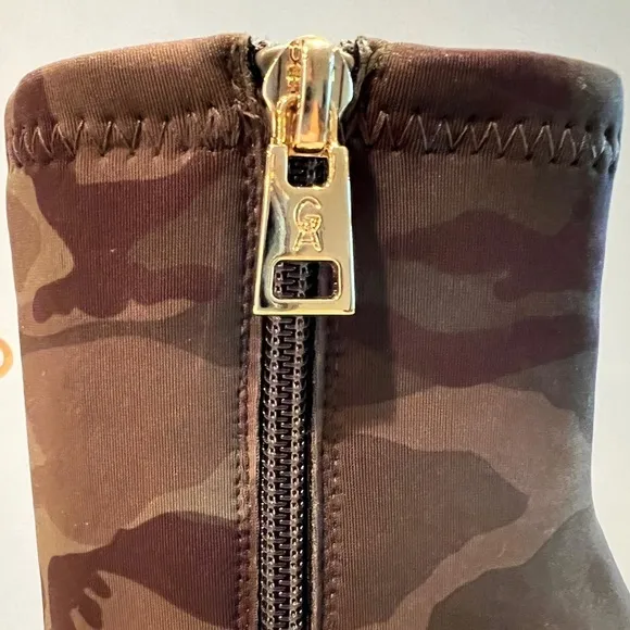 Good American Womens Boots Ankle Camo Neoprene Sock Booties 7.5 (Fits 6.5/7)