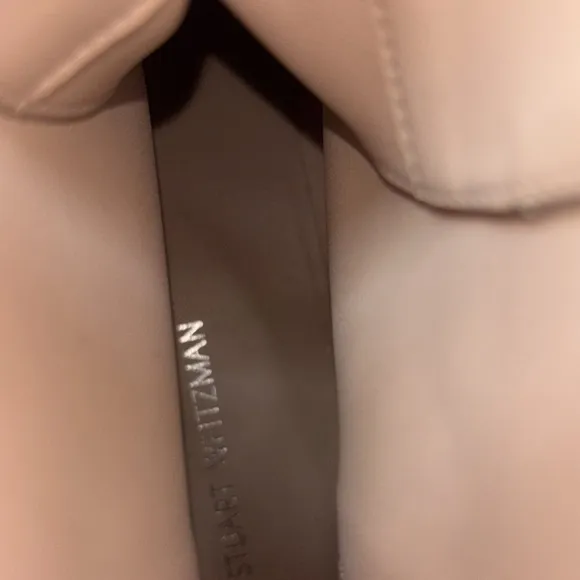 GUC STUART WEITZMAN Lodge Zip Leather Bootie in White Size 8