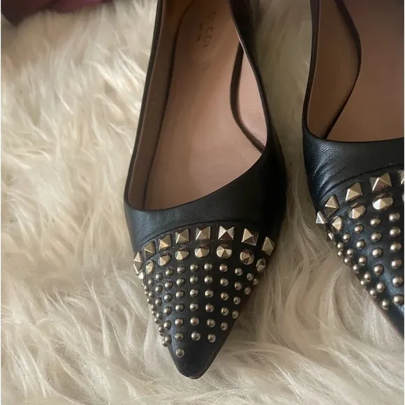 Gucci Leather Studded Ballet Flats | 37