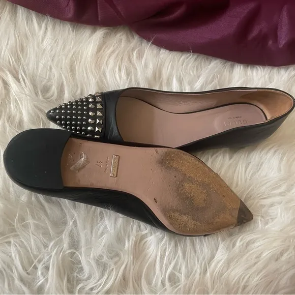 Gucci Leather Studded Ballet Flats | 37
