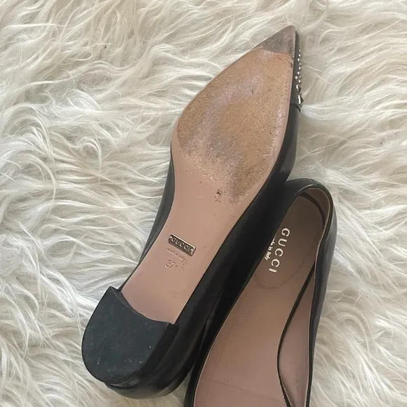 Gucci Leather Studded Ballet Flats | 37