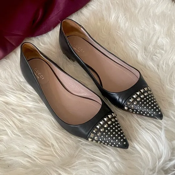Gucci Leather Studded Ballet Flats | 37