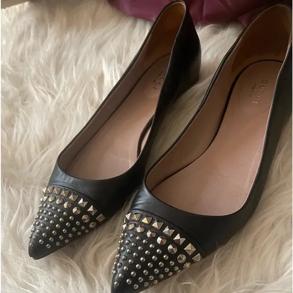 Gucci Leather Studded Ballet Flats | 37