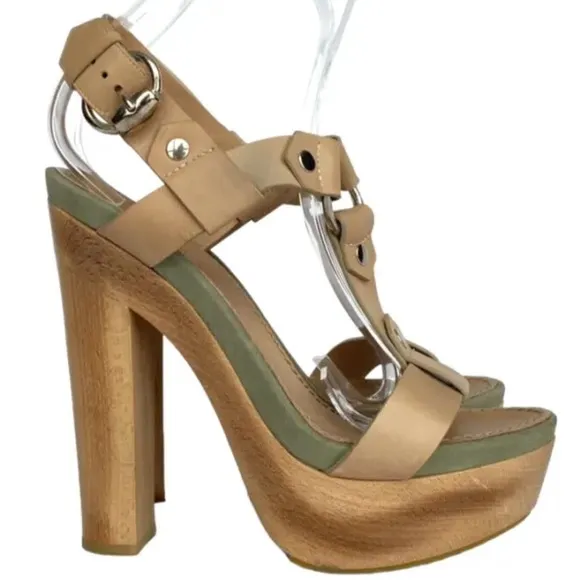 Gucci Tan Platform Sandals with Chunky Heel