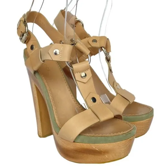 Gucci Tan Platform Sandals with Chunky Heel