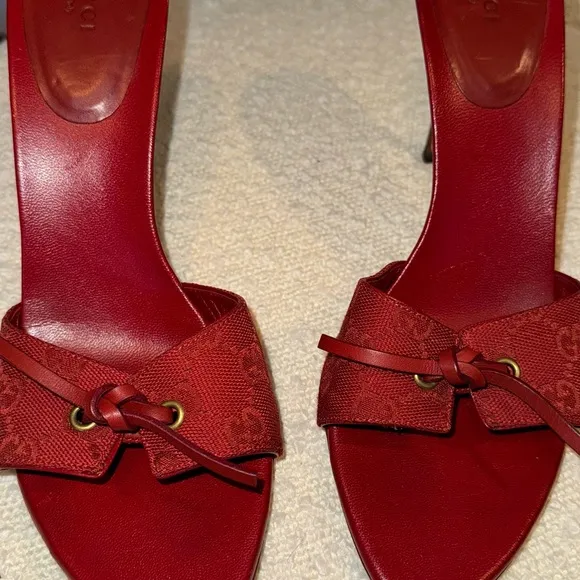 Gucci Women's Original GG Red Stilettos peep toe heel Size 9.5