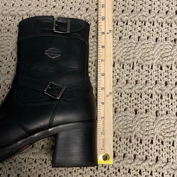 Harley Davidson Double Buckle Side Zip Gypsy Black Boots Women's Size 9.5 used.