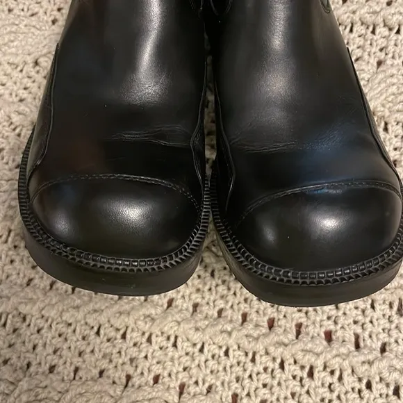 Harley Davidson Double Buckle Side Zip Gypsy Black Boots Women's Size 9.5 used.