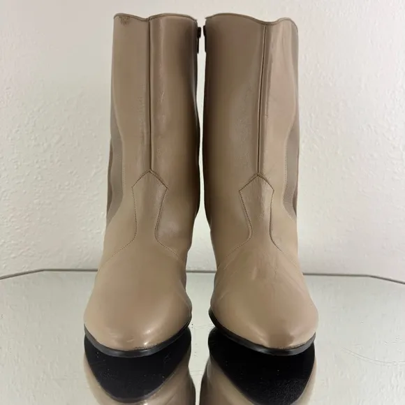 HILL &amp; DALE Vintage 1970s Designer Tan Beige Leather Swirl Low Heel Ankle Boots