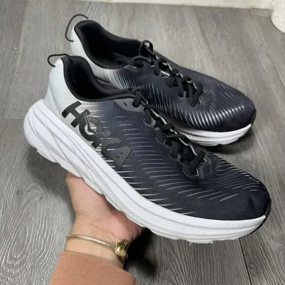 Hoka One One Womens Rincon 3 1119396 BWHT Black Running Shoes Sneakers Sz 9.5 B