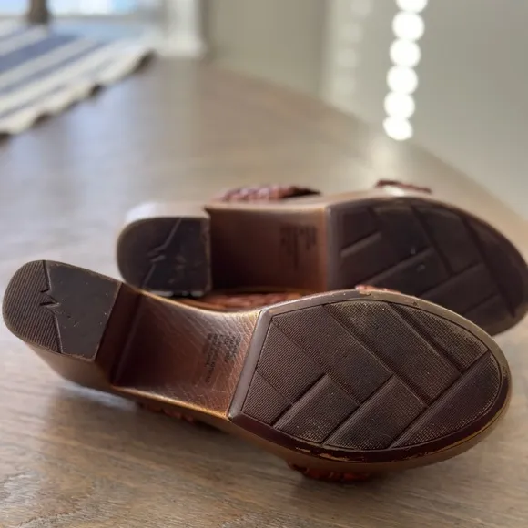 House of Harlow 1960 Brown Clog Platform Open Toe Braided Leather Sandals 10