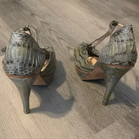 House of Harlow 1960 REVOLVE Python Snakeskin Platform T Strap Sandals Size 36.5