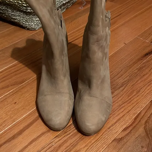 🎉HP🎉 NWOT Rag &amp; Bone Kinsey Suede Boots tan 37.5