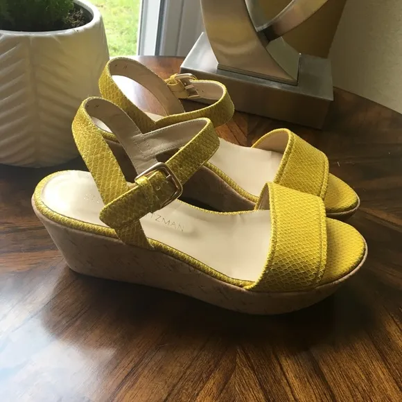 🎉HP🎉 Stuart Weitzman Yellow Sandals