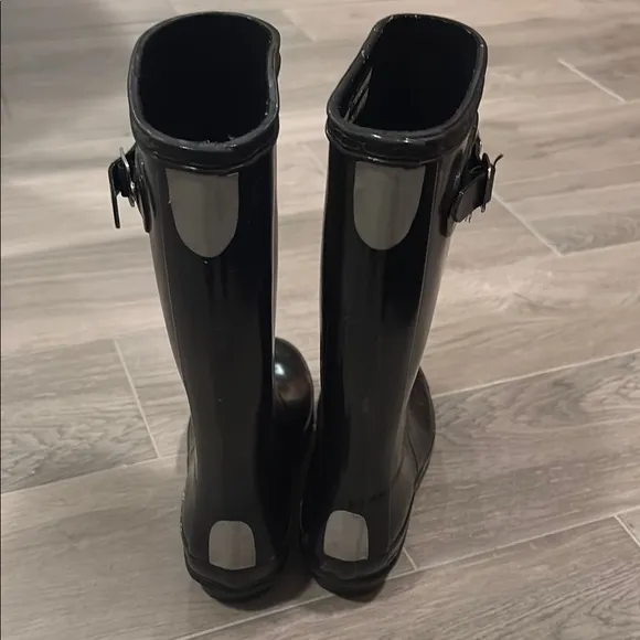 Hunter Black Rain Boots Size 4