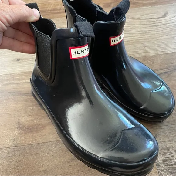 Hunter kids shiny black boots 2B/3G