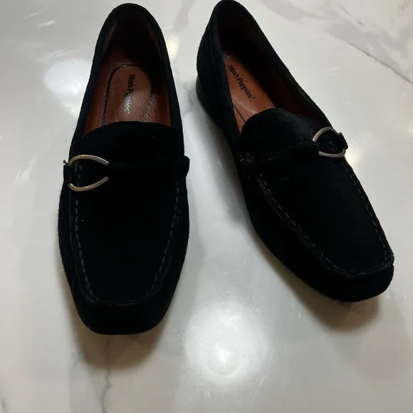 Hush Puppies Wave Flex Black Suede Loafers like new. Size 8.5