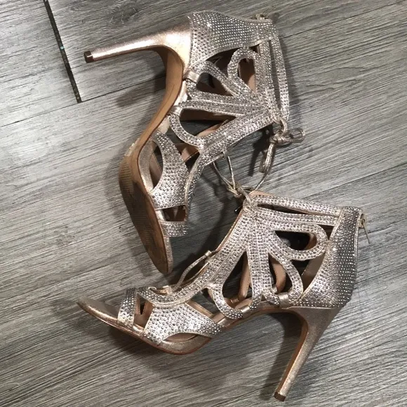 INC Silver Rhinestone Peep Toe Evening Shoes size 7.5