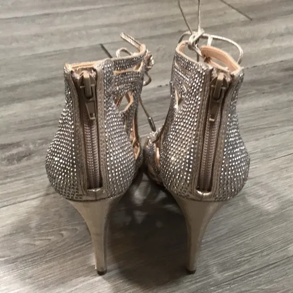 INC Silver Rhinestone Peep Toe Evening Shoes size 7.5