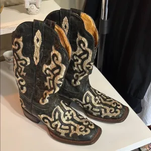 Intricate Brown Black and Tan Western Boots Square Toes Heel 1.5” Height 10-11”