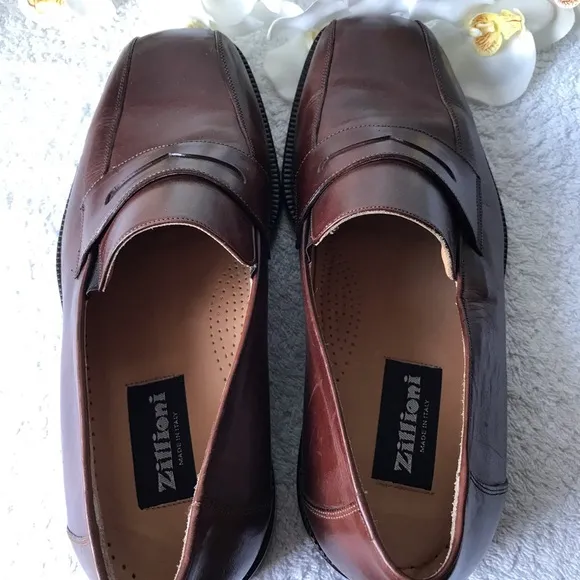 Italy Zillioni Men Dress brown leather Shoes Size 8.5