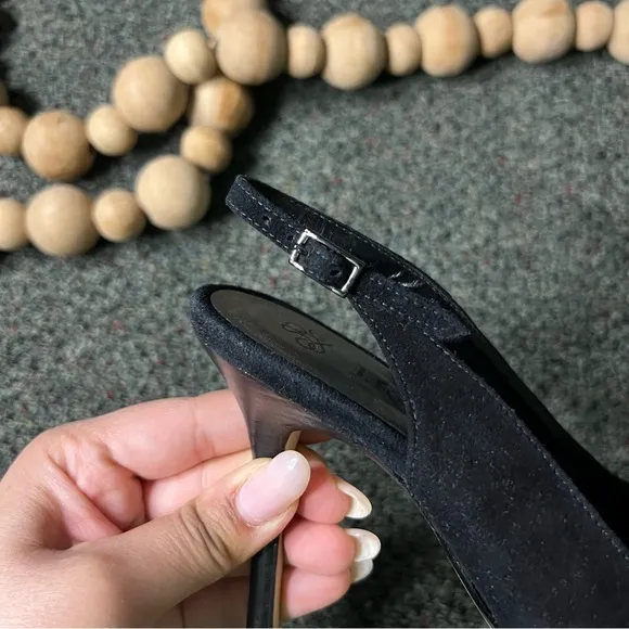 J RENEE Black Feather Flower Detail Open Toe Stiletto Pump Suede Heels Shoes 7.5