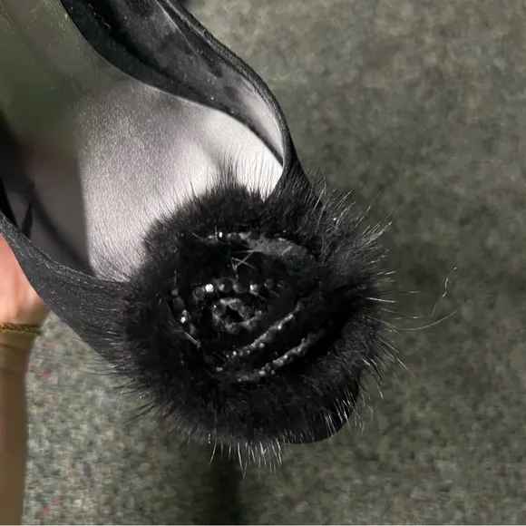 J RENEE Black Feather Flower Detail Open Toe Stiletto Pump Suede Heels Shoes 7.5