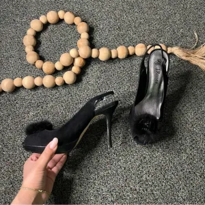 J RENEE Black Feather Flower Detail Open Toe Stiletto Pump Suede Heels Shoes 7.5