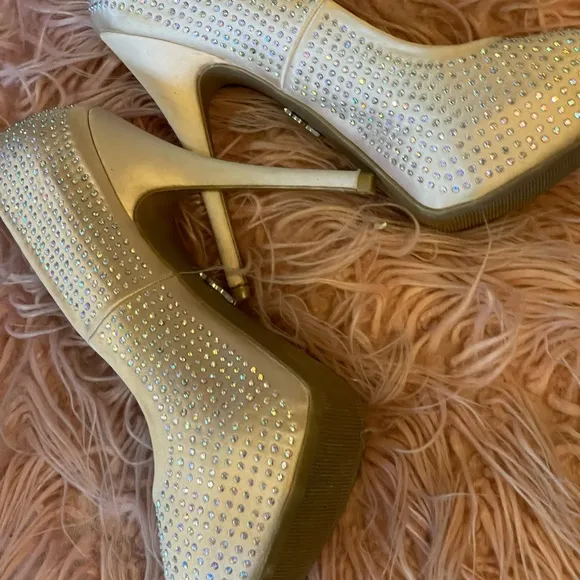 Jennifer Lopez rhinestone heels peep toe shoes
