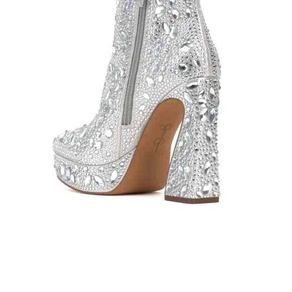 Jessica Simpson Dollyi Crystal Rhinestone Platform Ankle Bootie Boots Size 9