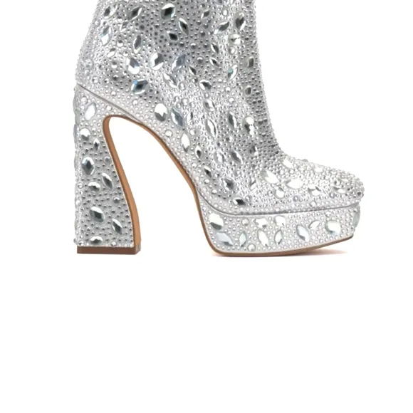 Jessica Simpson Dollyi Crystal Rhinestone Platform Ankle Bootie Boots Size 9