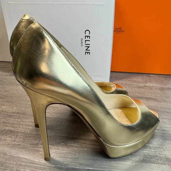 Jimmy Choo Metallic Gold Patent Leather Crown Peep Toe Heels size 8.5/38.5 $850