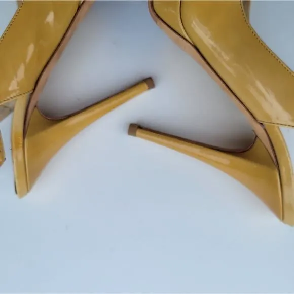 JIMMY CHOO Nova Patent leather slingback sandals in Tan Mustard Size 37.5 7.5