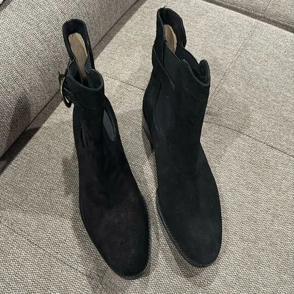 Joan and David black suede boots Size 10