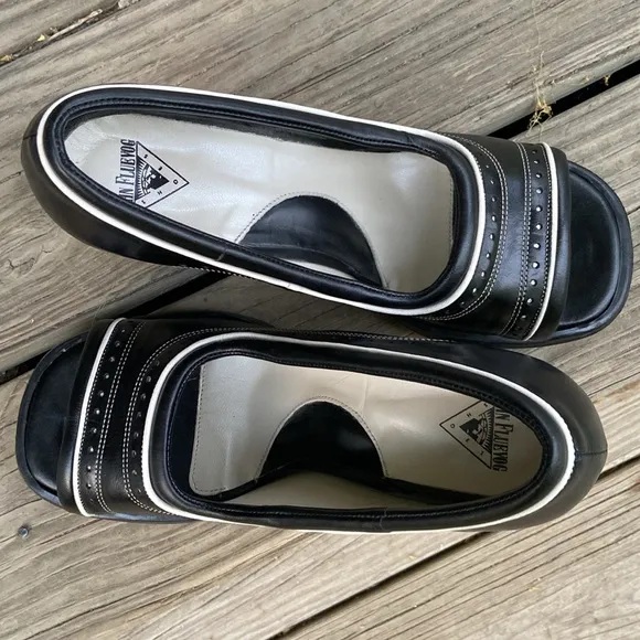 John Fluevog Shoes Mini PIPSQUEAK Brogue Peep Toe Heels in Black Women's Size 9