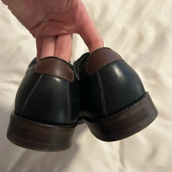 Johnston &amp; Murphy men’s black wingtip Oxford dress shoes size 10!