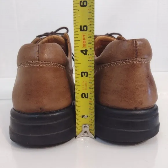 Johnston &amp; Murphy Men's brown leather dress shoes size (10 M)