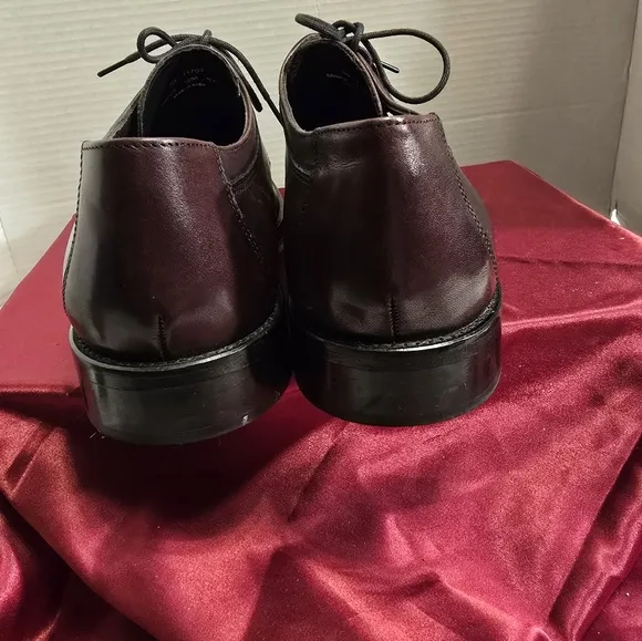 JOHNSTON &amp;MURPHY NOVICK BURGUNDY OXFORD CAP TOE LACE-UP MEN'S SHOES SIZE 12M