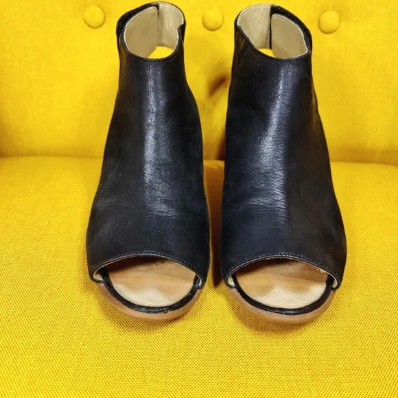 Josef Seibel Bonnie Leather Peep Toe Block Heeled Strap Bootie Women's 10-10.5
