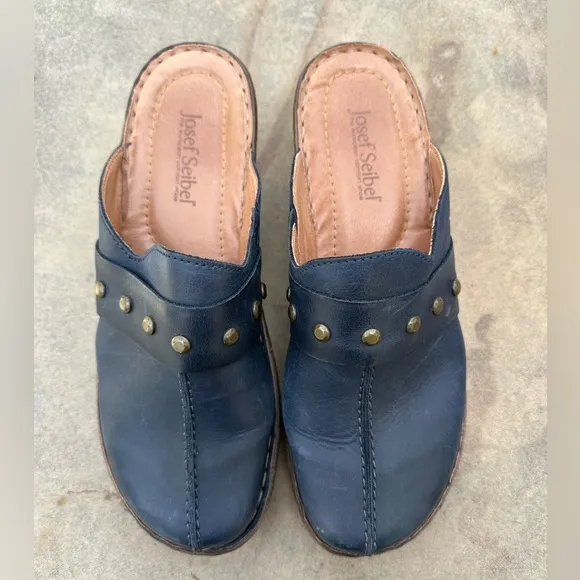 Joseph Seibel Catolina 53 Mules Clogs Studded Navy Blue Size 41 US Size 9-10