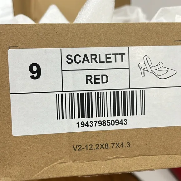 Journee Collection Scarlett Pointed‎ Toe Stiletto Heel Pumps. Size 9. Color: RED