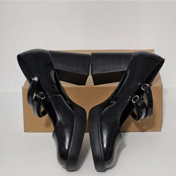 Journee Collection, Shasta black patent shoes. NIB- Size 8.5